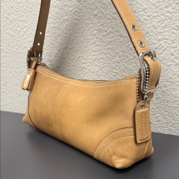 Coach Handbags - Vintage Coach Light Brown SoHo Leather Shoulder Bag-F08A64
